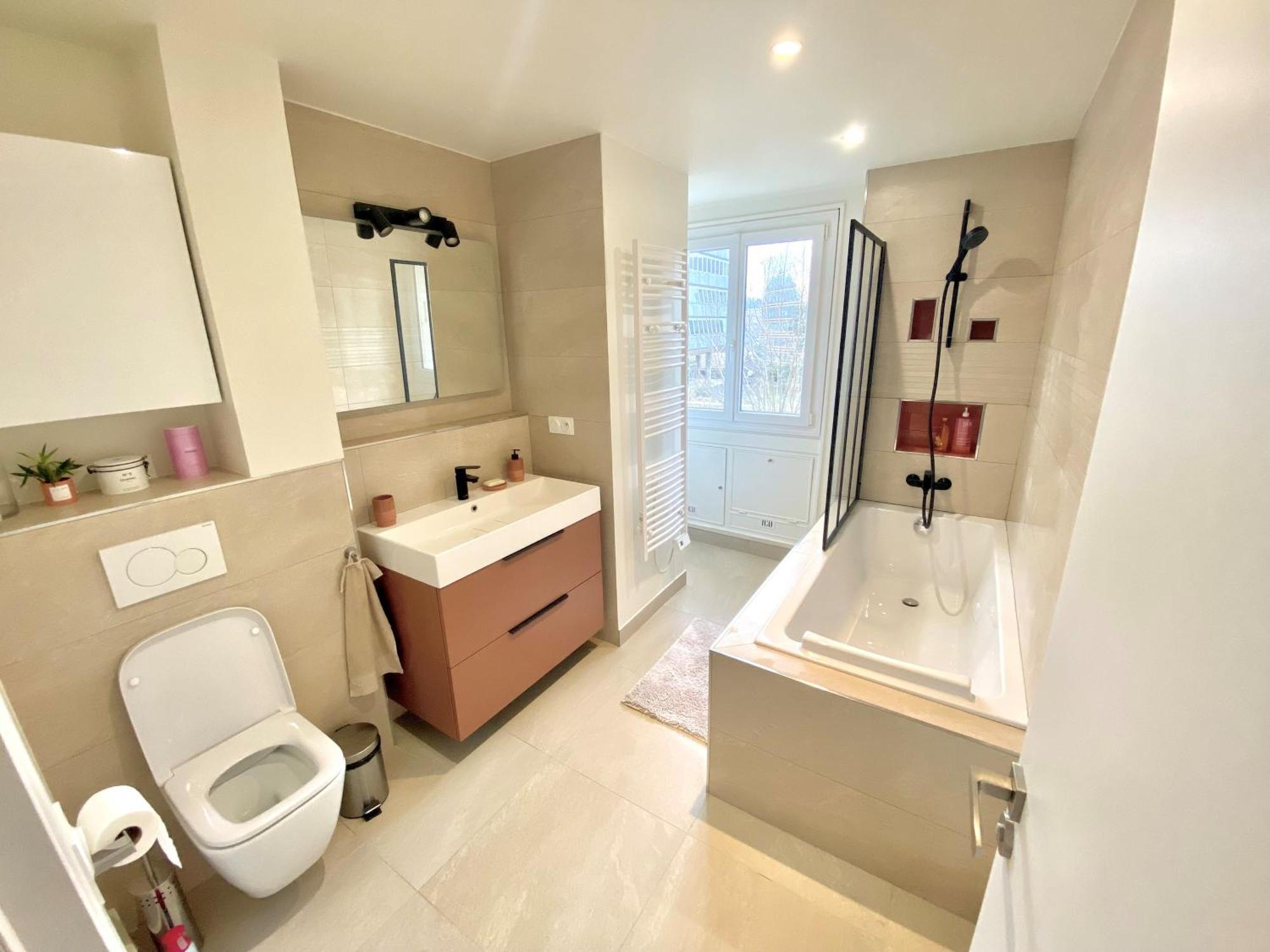 Bel Appartement De 77M2 A Boulogne Au Pied Du Metro Luaran gambar